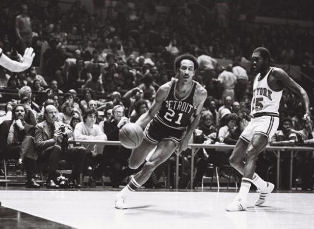 网中表现出 网中表现出