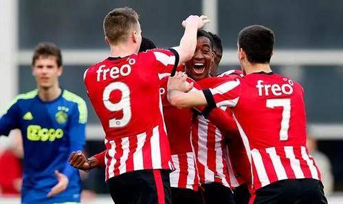 张稀哲和武 张稀哲和武