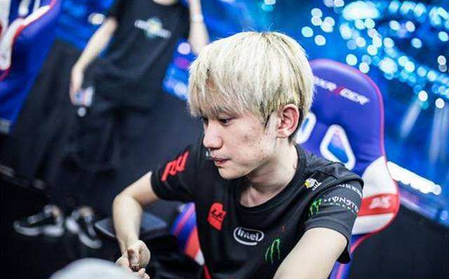 培养年轻球 培养年轻球