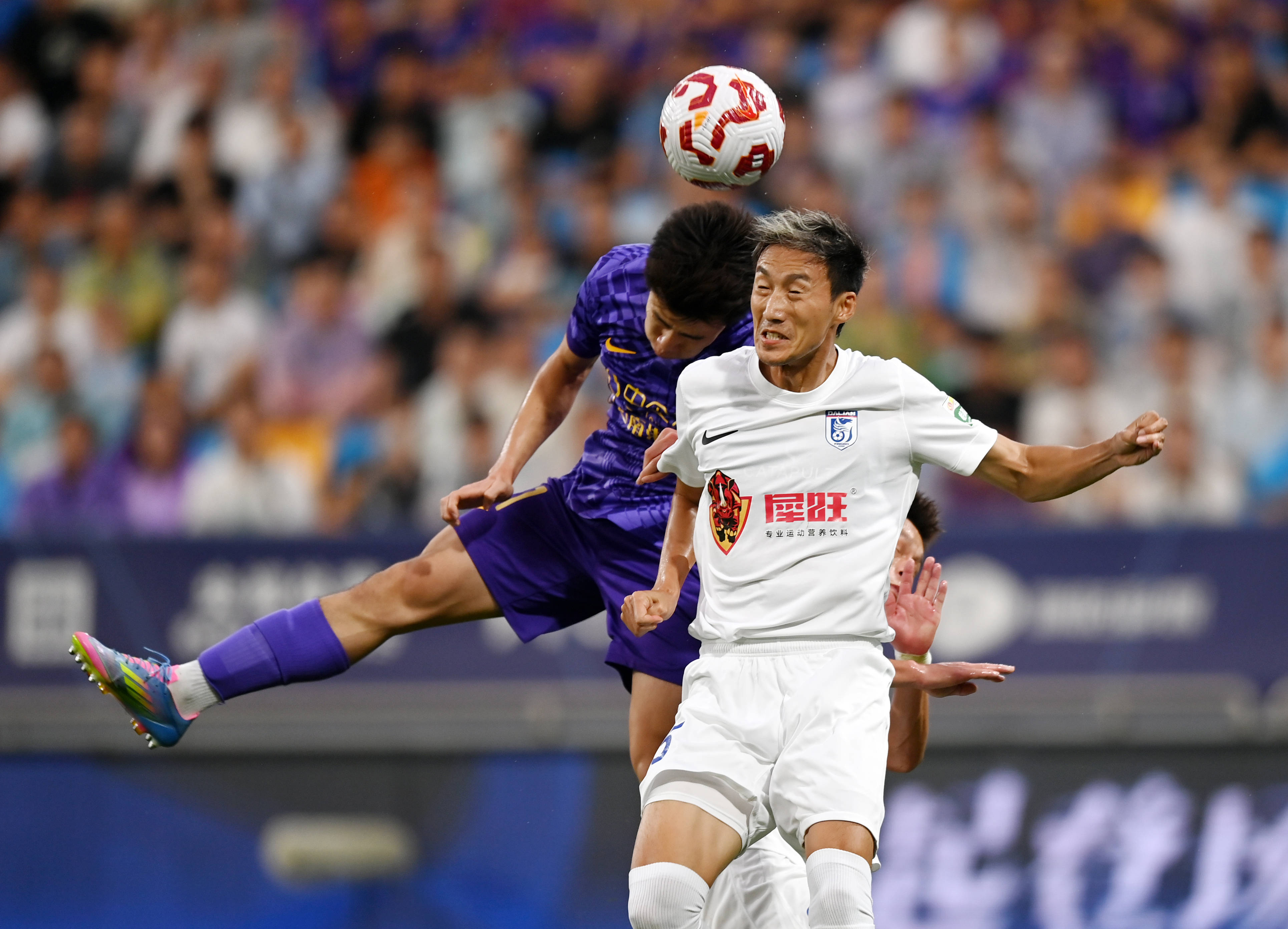 后卫展现出 后卫展现出