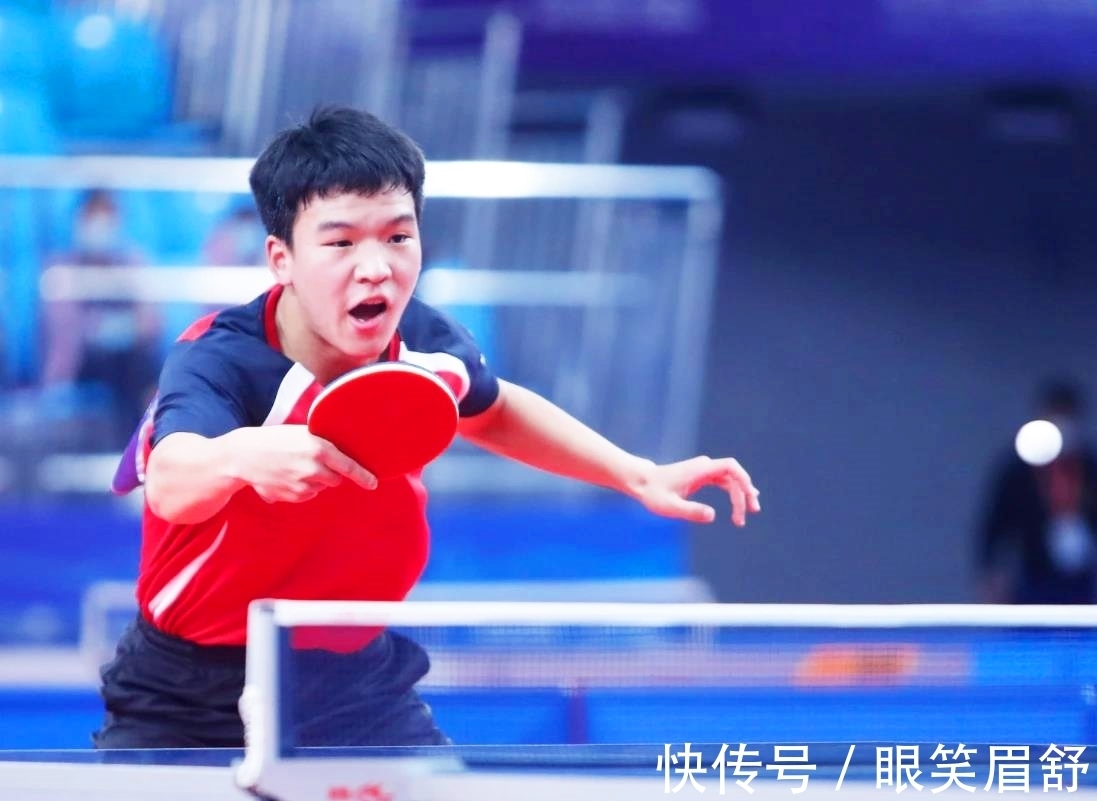 表现突出 表现突出