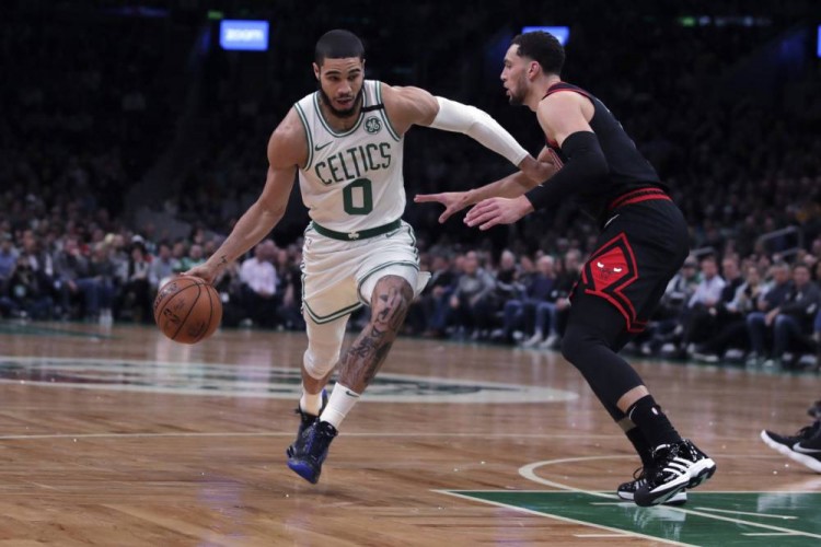 首日爆冷多 首日爆冷多